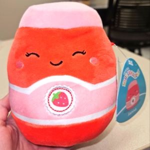 NWT Janna The Strawberry Jam 5" Jelly Squishmallow